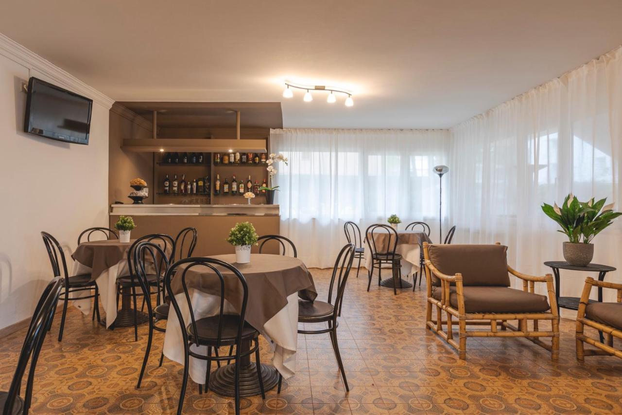Hotel Clift Cervia Exterior foto